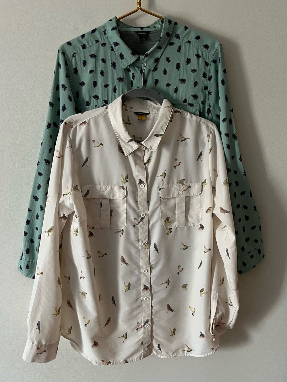 Lot of 2 Eddie Bauer Lightweight Novelty Button Up Shirts Botanical Birds XL
